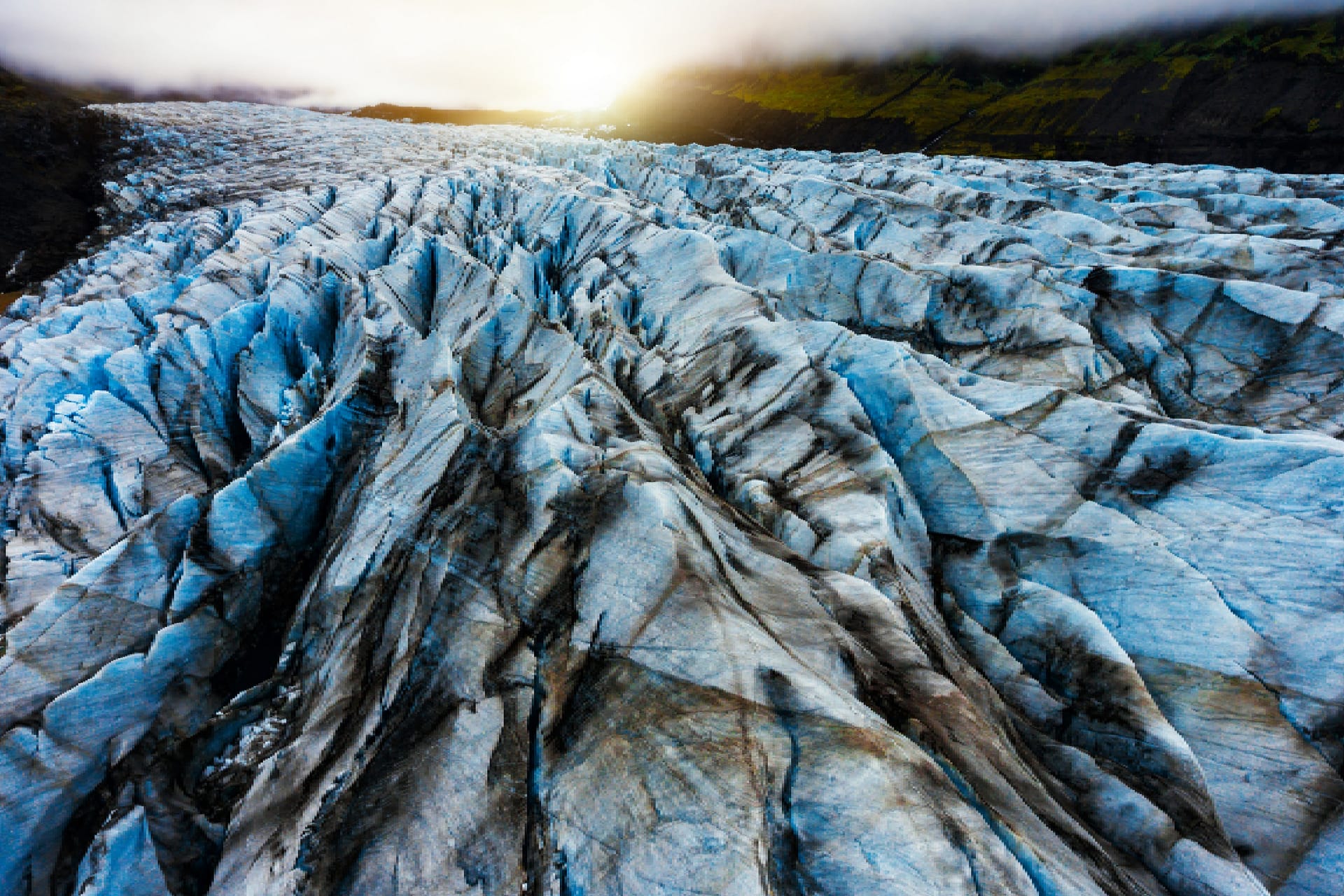 svinafellsjokull-glacier-vatnajokull-iceland